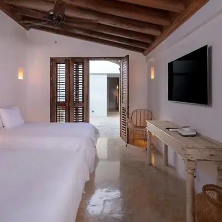 Villa Colonial House With Pool Cartagena