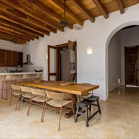 Colonial House With Pool * Cartagena