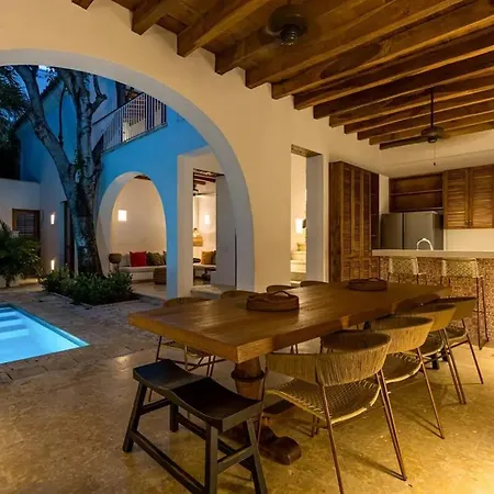 Villa Colonial House With Pool Cartagena