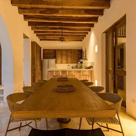 Villa Colonial House With Pool Cartagena