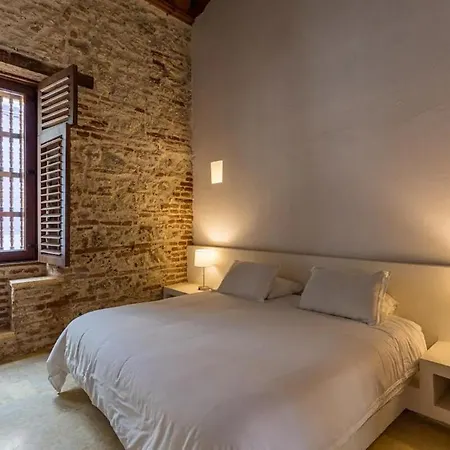 Colonial House With Pool Cartagena